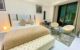 Luxury & Premium Suites Sandton City Two
